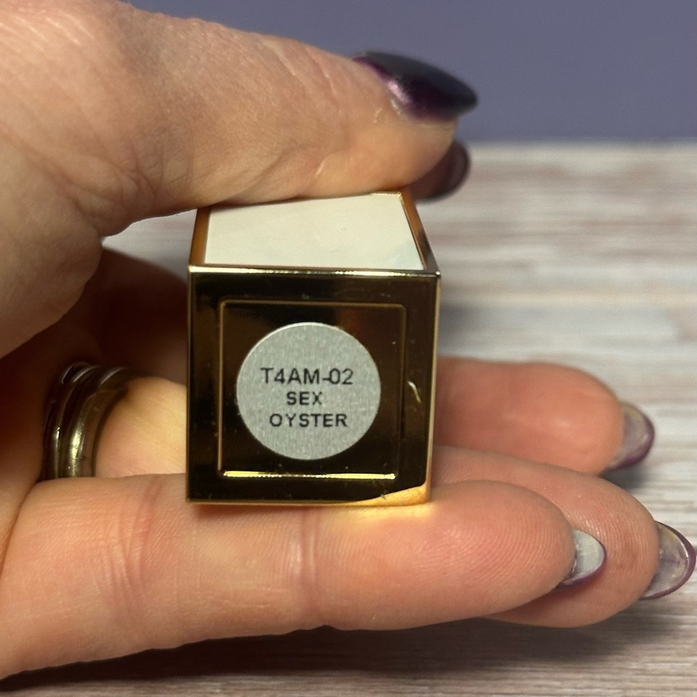 Tom Ford Lipstick - Sex Oyster - Picture 5 of 5